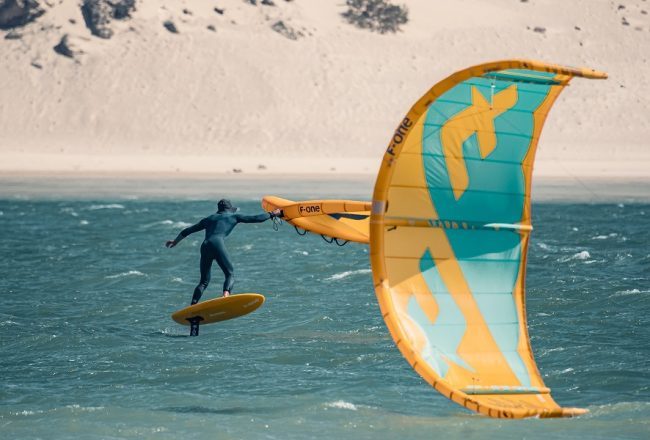 Pratiquer du kitesurf pendant les vacances comment réussir le projet